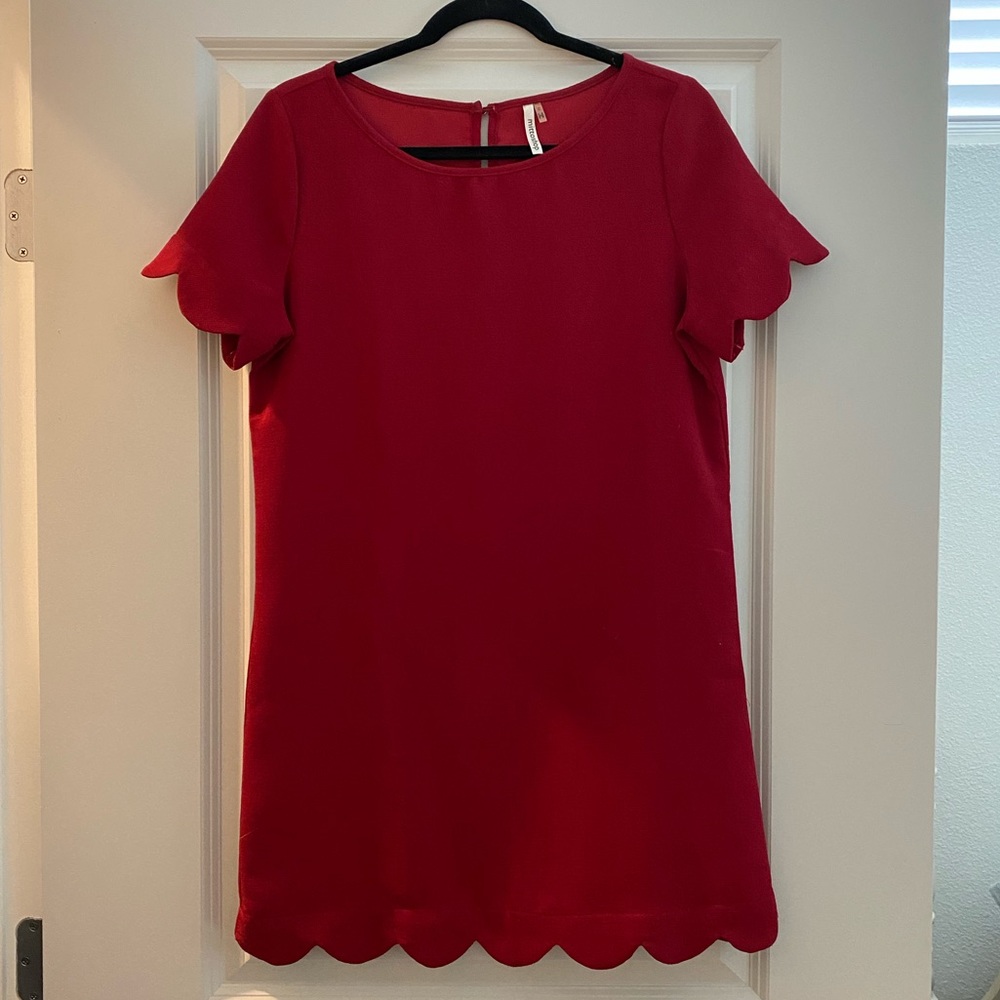 Mini scalloped red dress!
